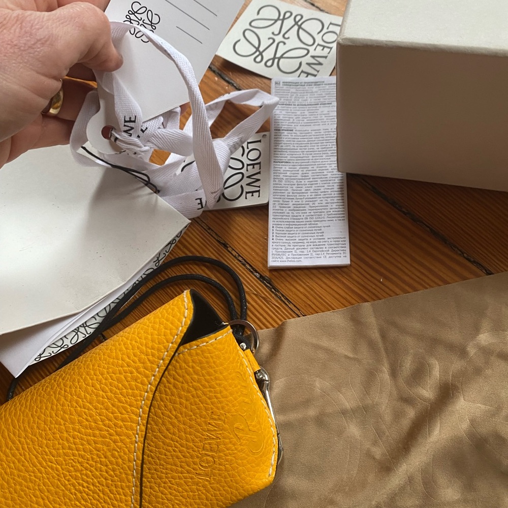 Loewe Paula's Ibiza rectangular Sunglasses black and white - Picture 7 of 10